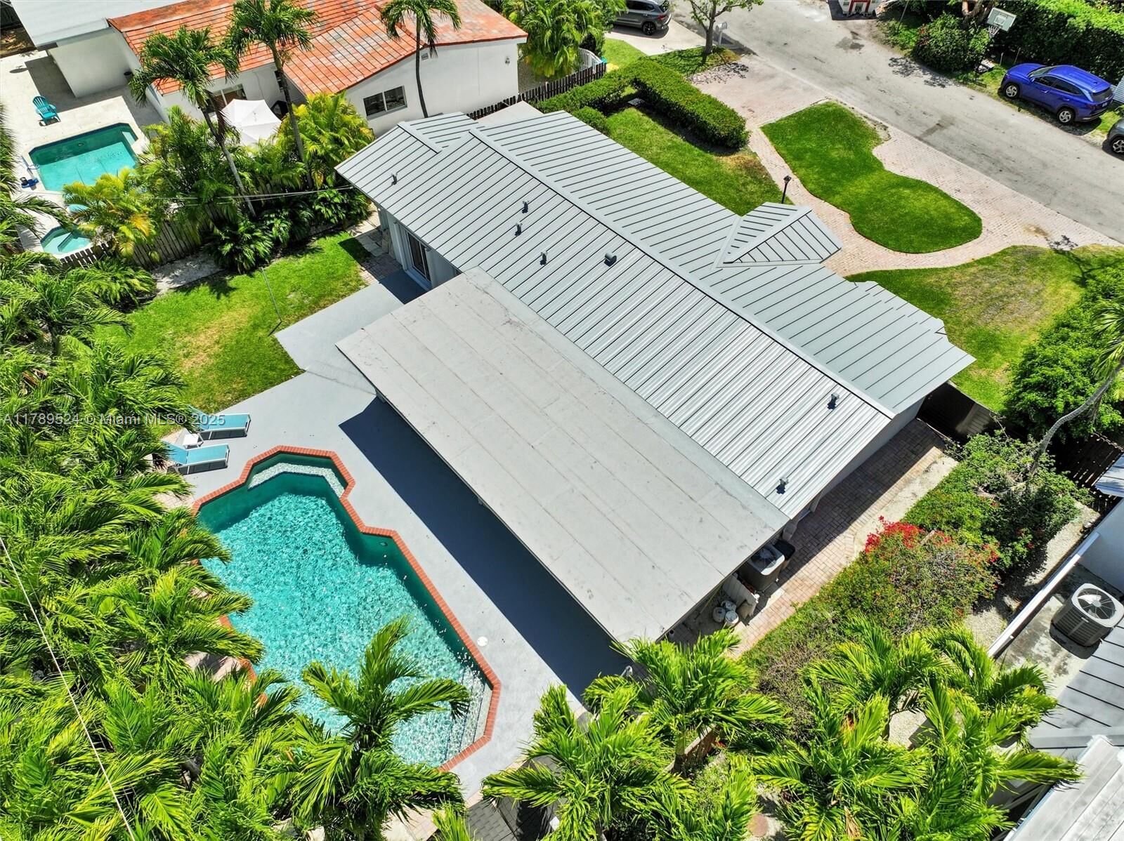 Property Photo: 255 Ridgewood Rd FL 33149