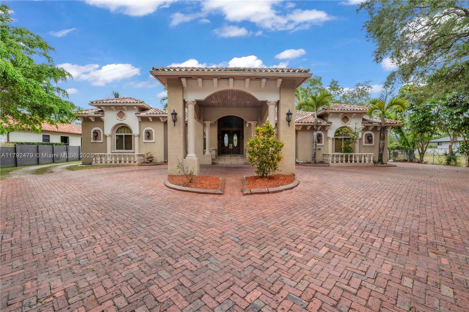 Property Photo: 7761 SW 122nd Ave FL 33183