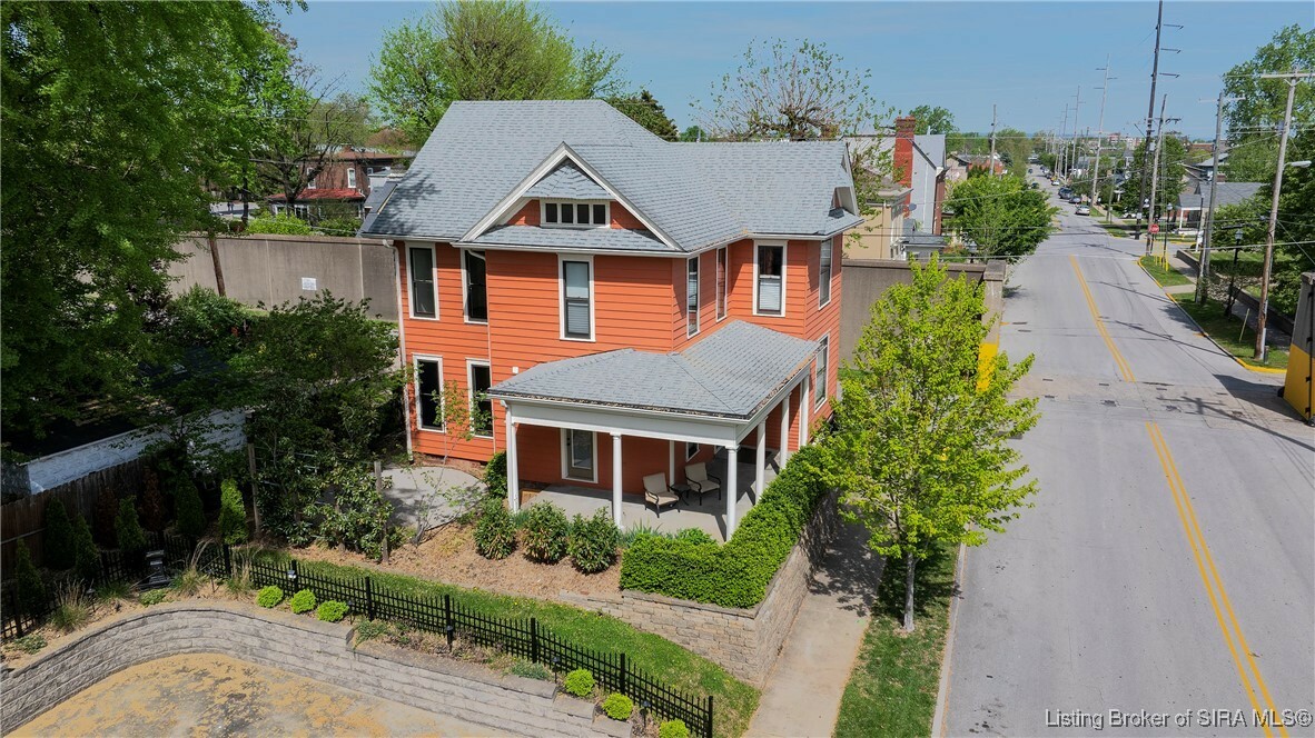 Property Photo:  115 Pearl Street  IN 47130 