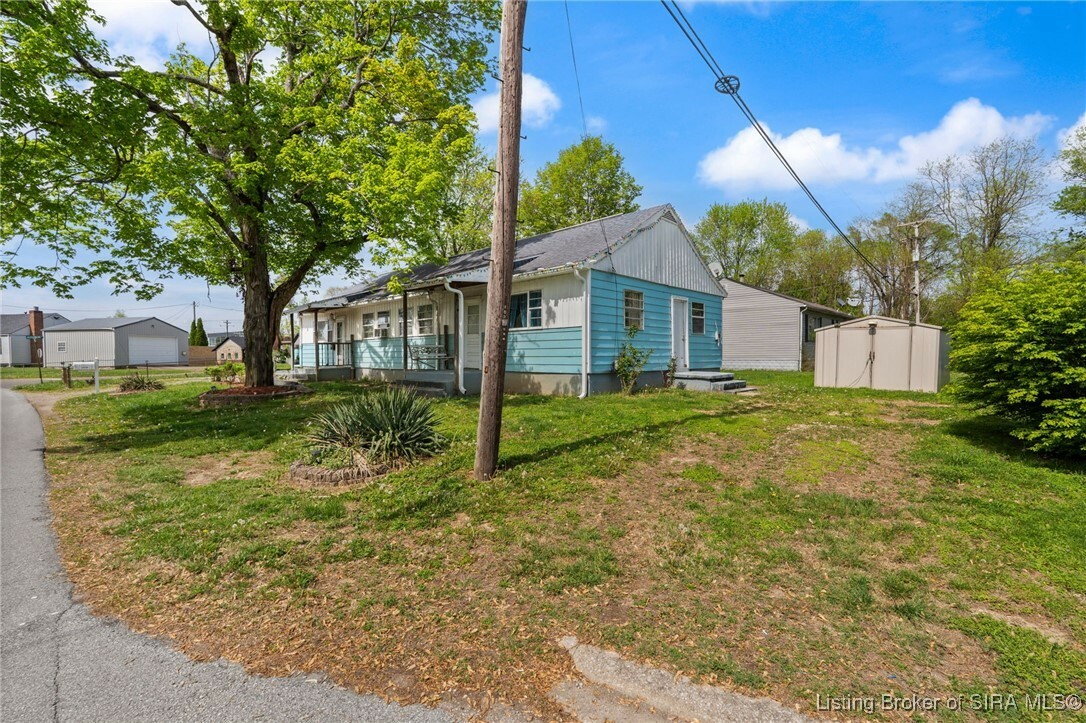 Property Photo: 104 Spring Street IN 47111