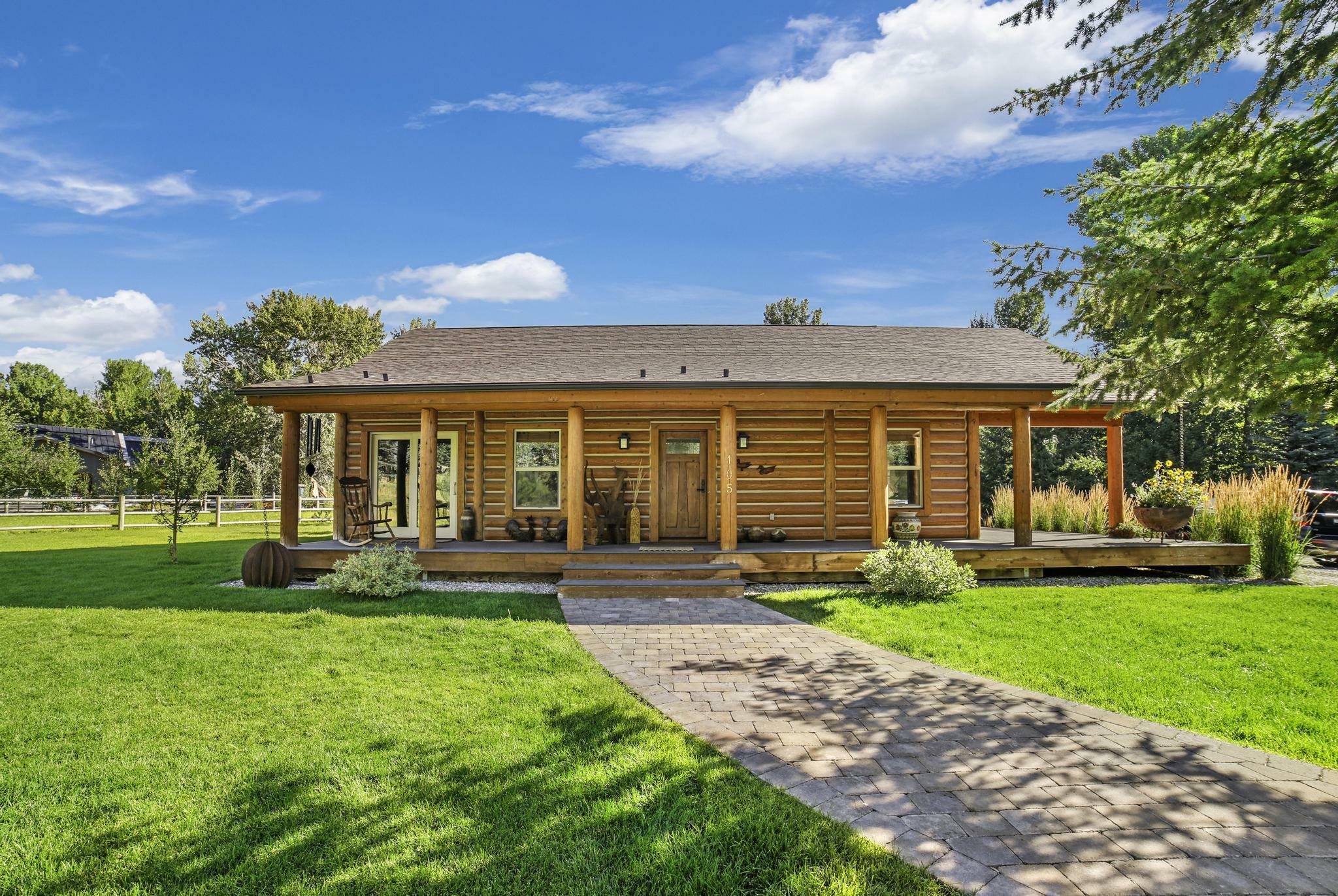 Property Photo: 105 W Channel Lane ID 83333