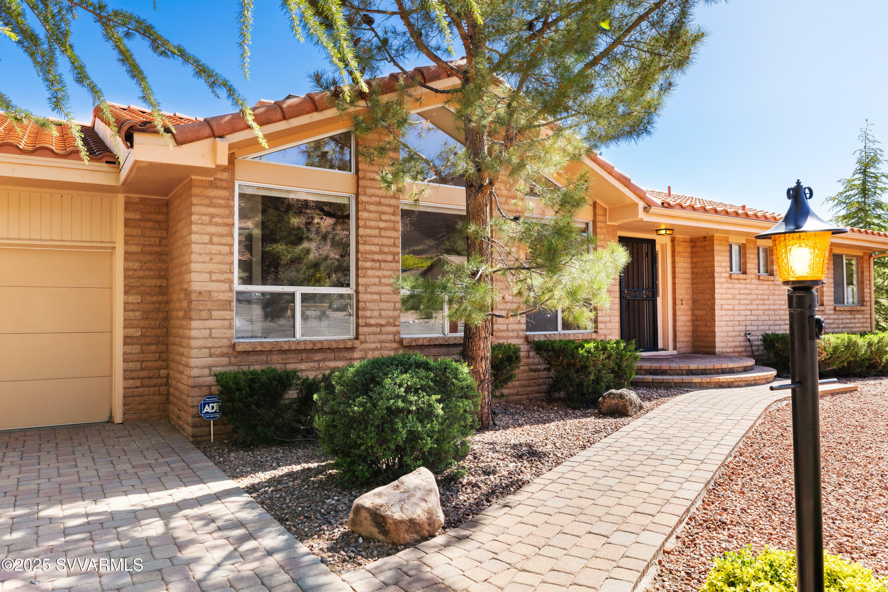 Property Photo: 190 Fairway Oaks Lane AZ 86351