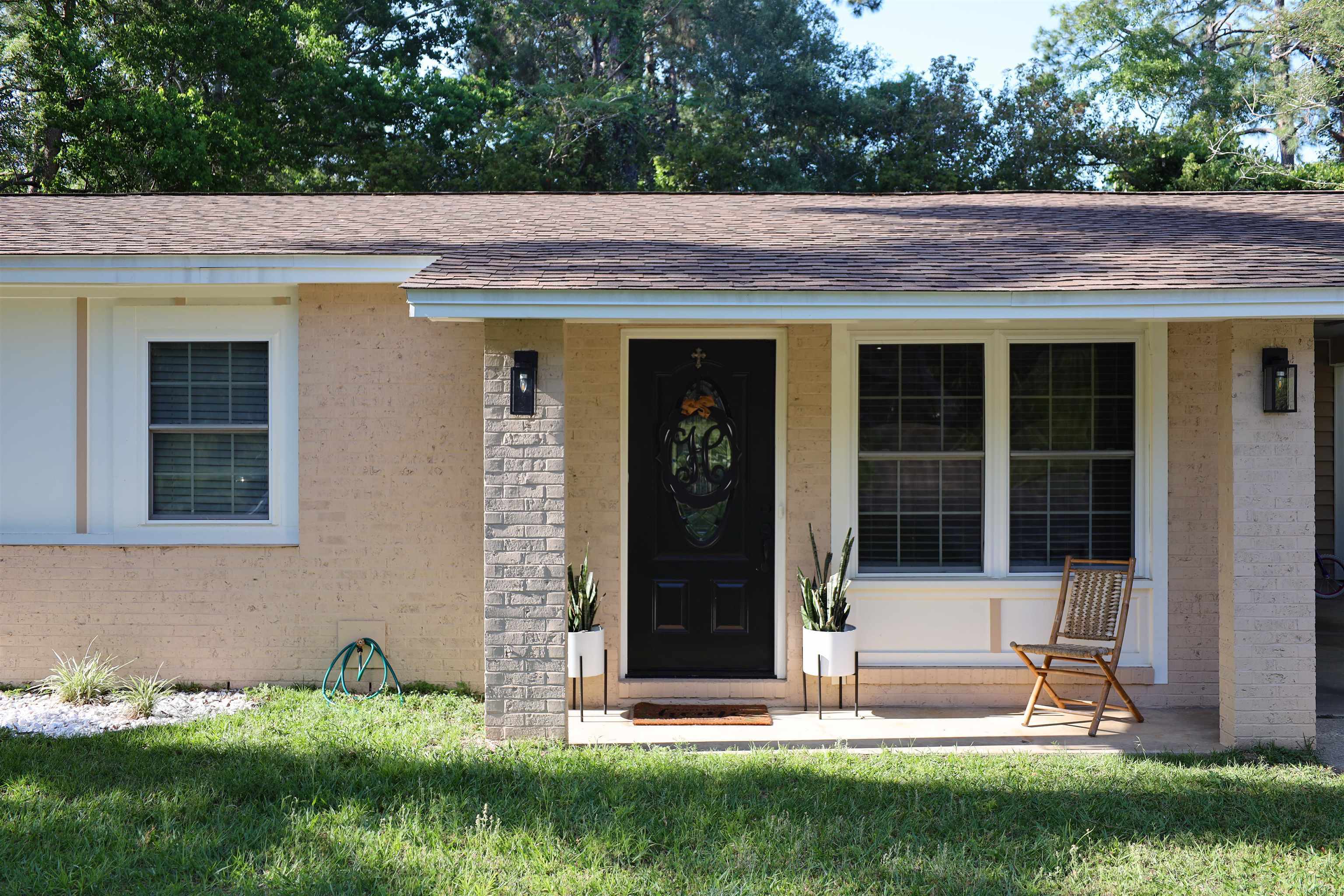 Property Photo: 720 Kendall Drive FL 32301