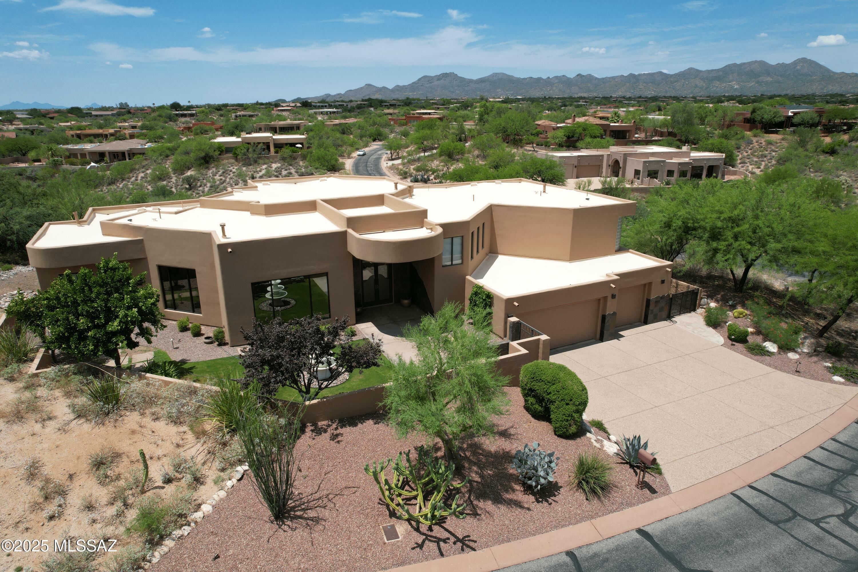 12137 N Solitude Ridge Place  Tucson AZ 85755 photo
