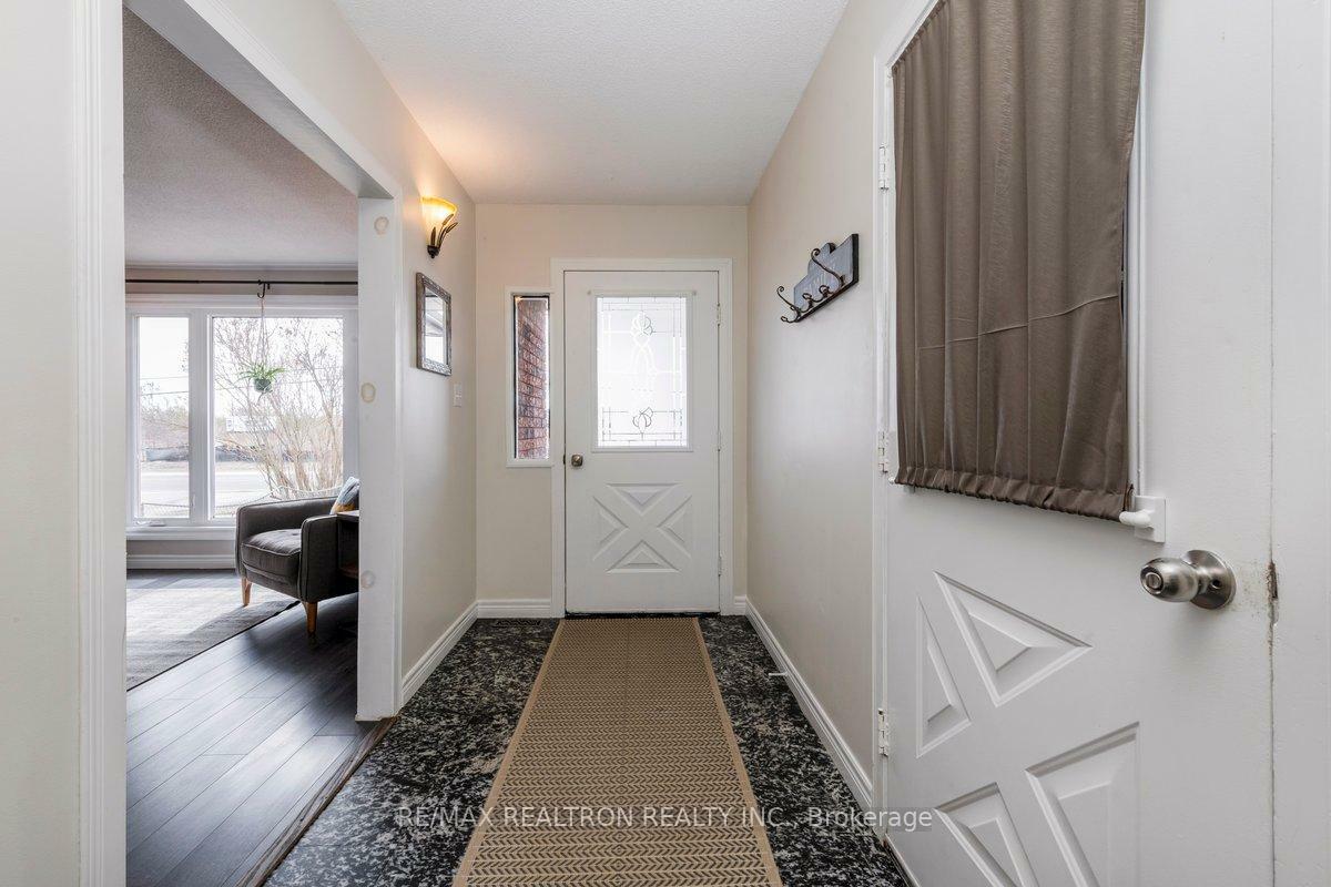 Property Photo: 172 Queen Street W ON L0L 1P0