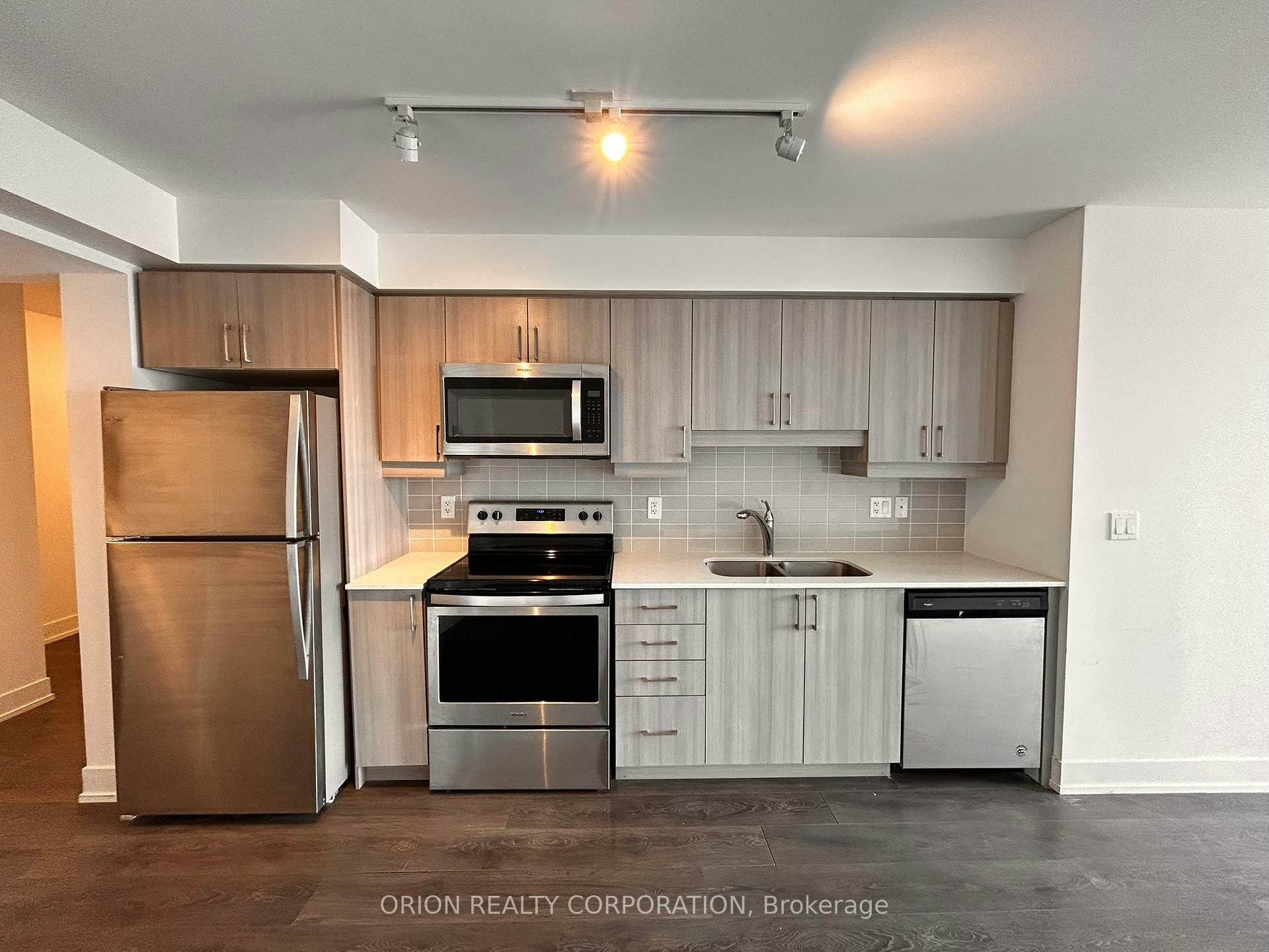 Property Photo:  1255 Bayly Street 1906  ON L1W 1L7 