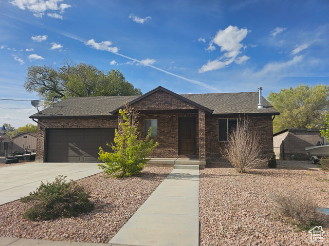 Property Photo: 167 E 300 S UT 84654
