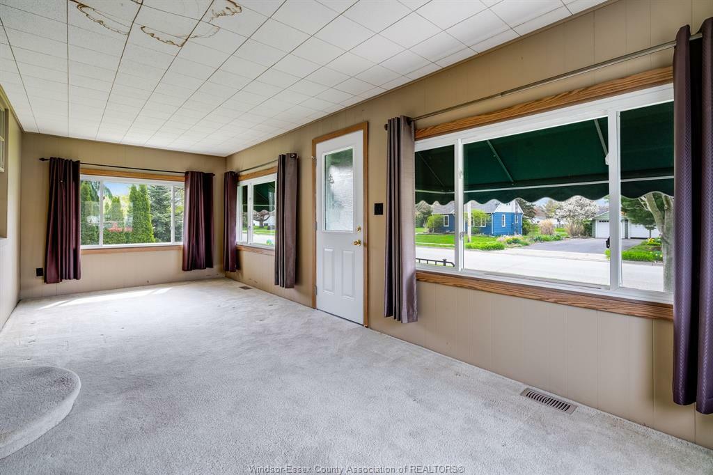 Photo de la propriété: 44 McCallum Avenue ON N9Y 1C2