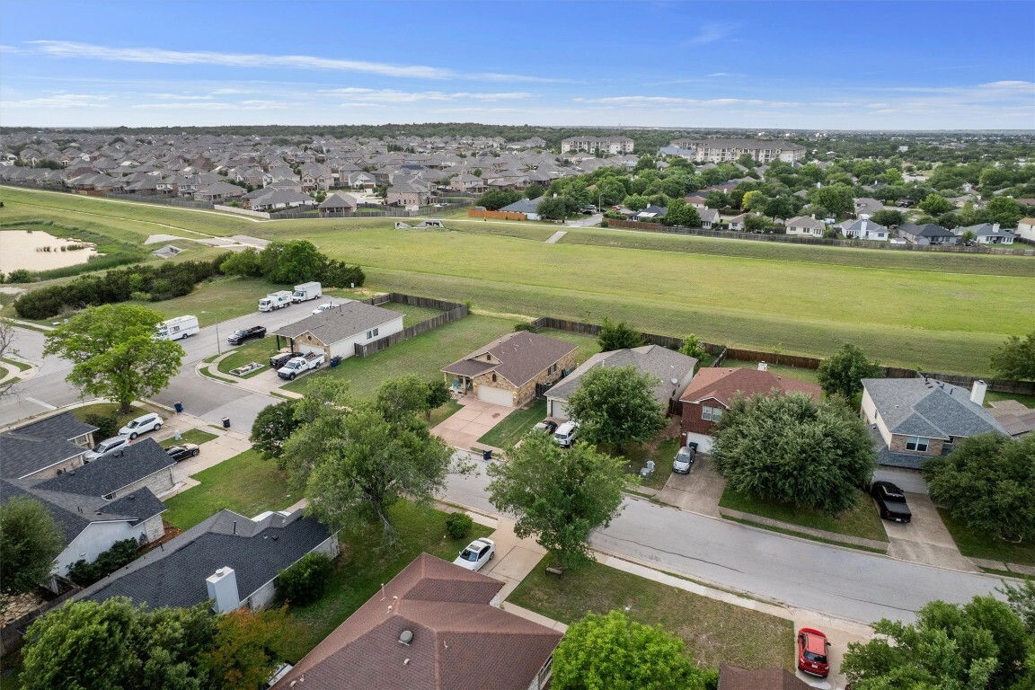 Property Photo: 1307 Tamarac Trail TX 78641