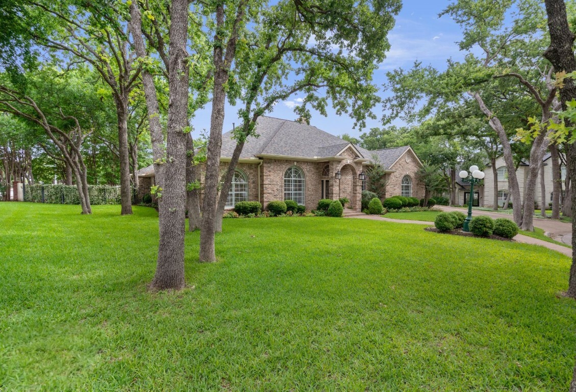 Property Photo: 1901 Plantation Court TX 78681