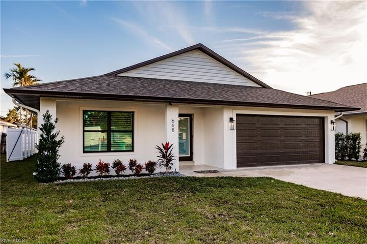 Property Photo:  668 104th Ave N  FL 34108 