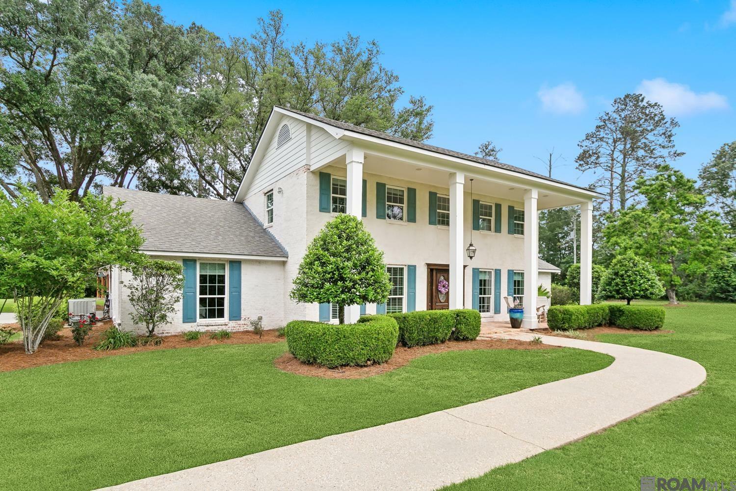Property Photo: 8196 Wildwood Dr LA 70706