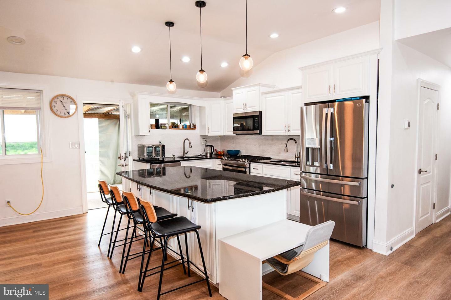 Property Photo: 9523 Northeast Avenue PA 19115