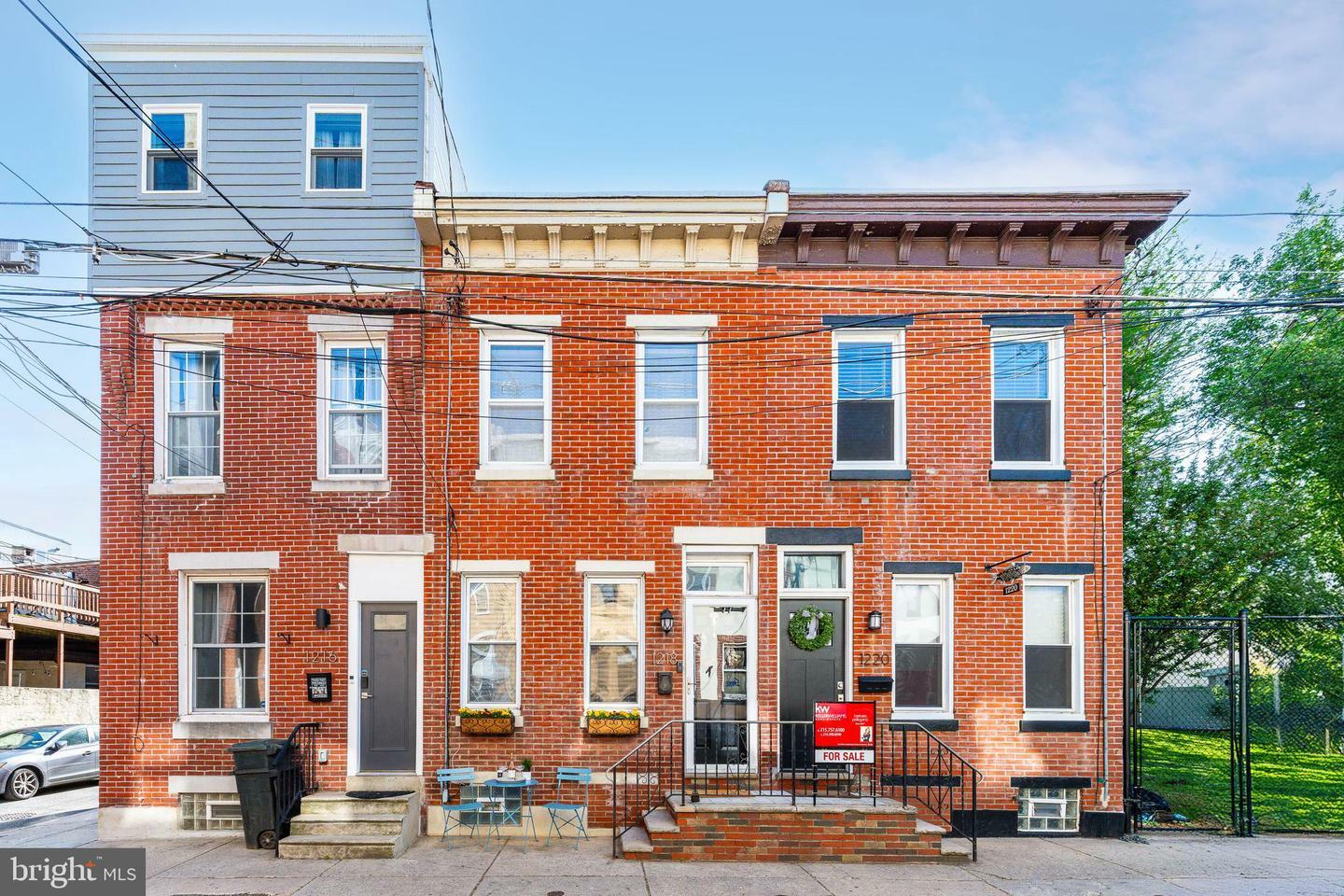 Property Photo: 1218 E Palmer Street PA 19125