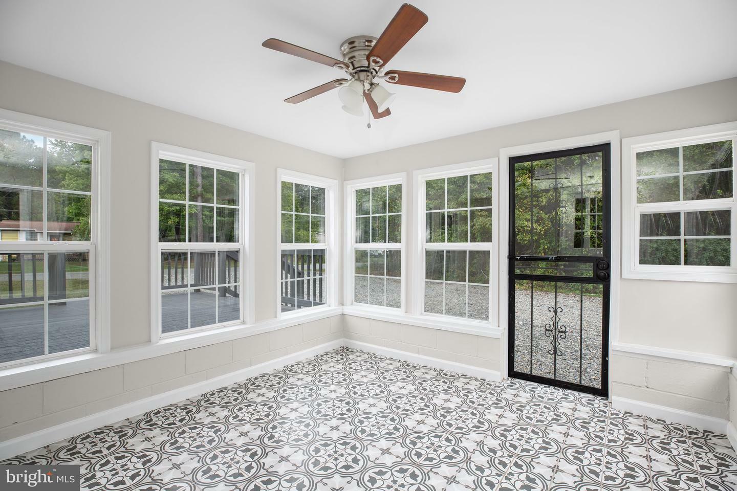 Property Photo: 17096 Courtney Road VA 23069