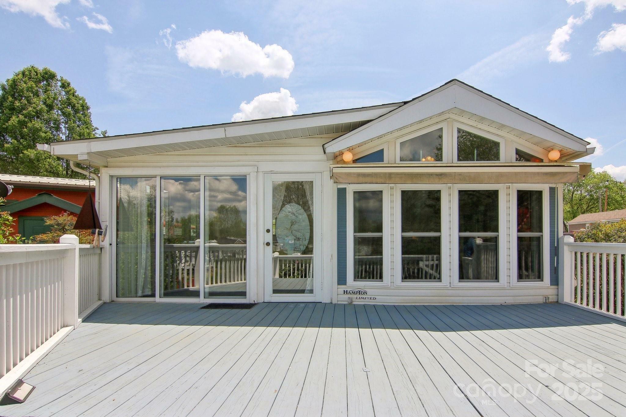Property Photo:  222 Pike Point  NC 28785 
