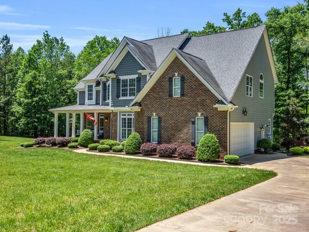 Property Photo: 270 Conifer Way NC 28150