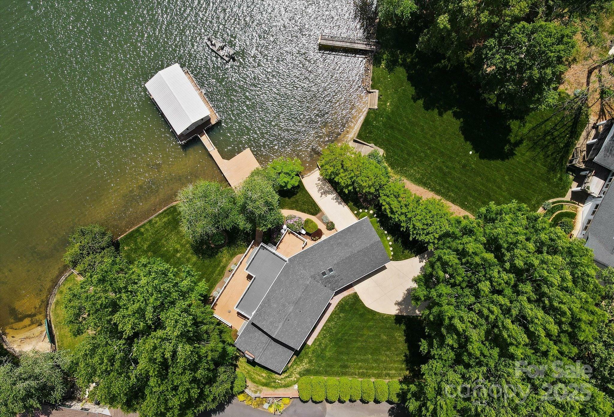 Property Photo: 273 Leeward Point Loop 14 NC 28681