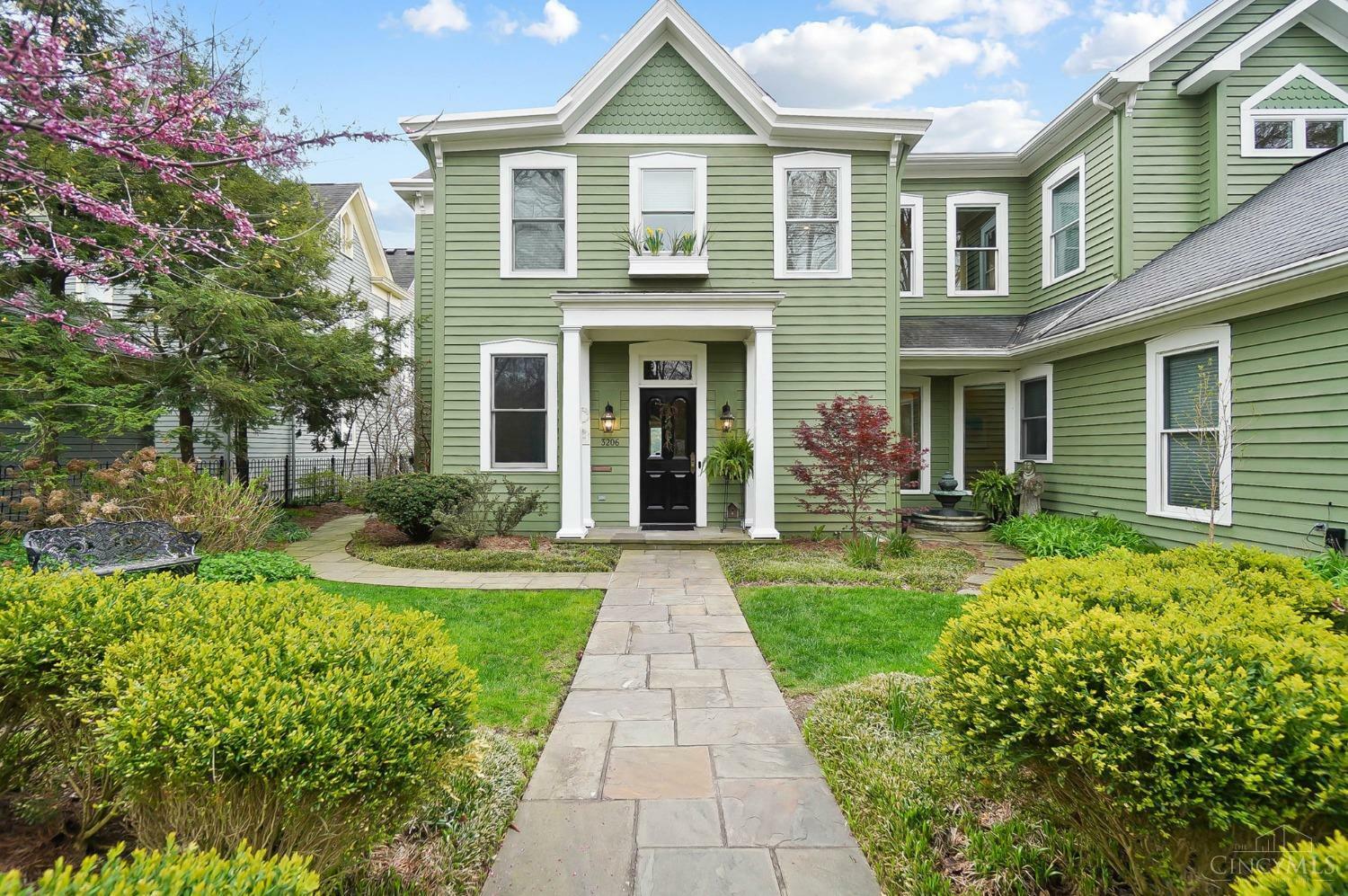 Property Photo: 3206 Columbia Parkway Lane OH 45226