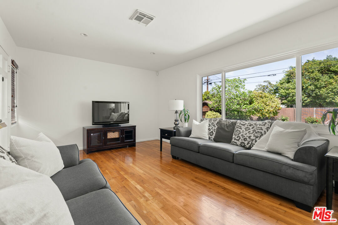 Property Photo: 7818 Toland Ave CA 90045