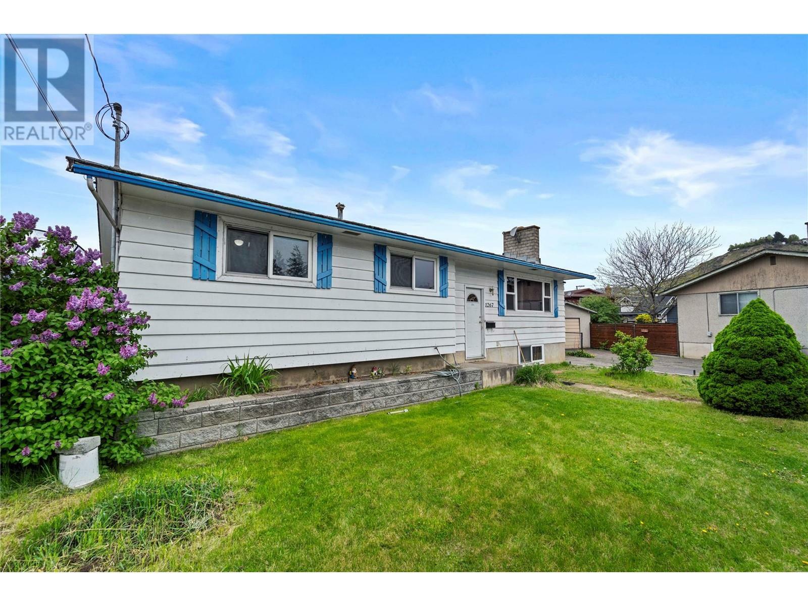 Property Photo: 1267 Creston Place BC V2B 2Y7
