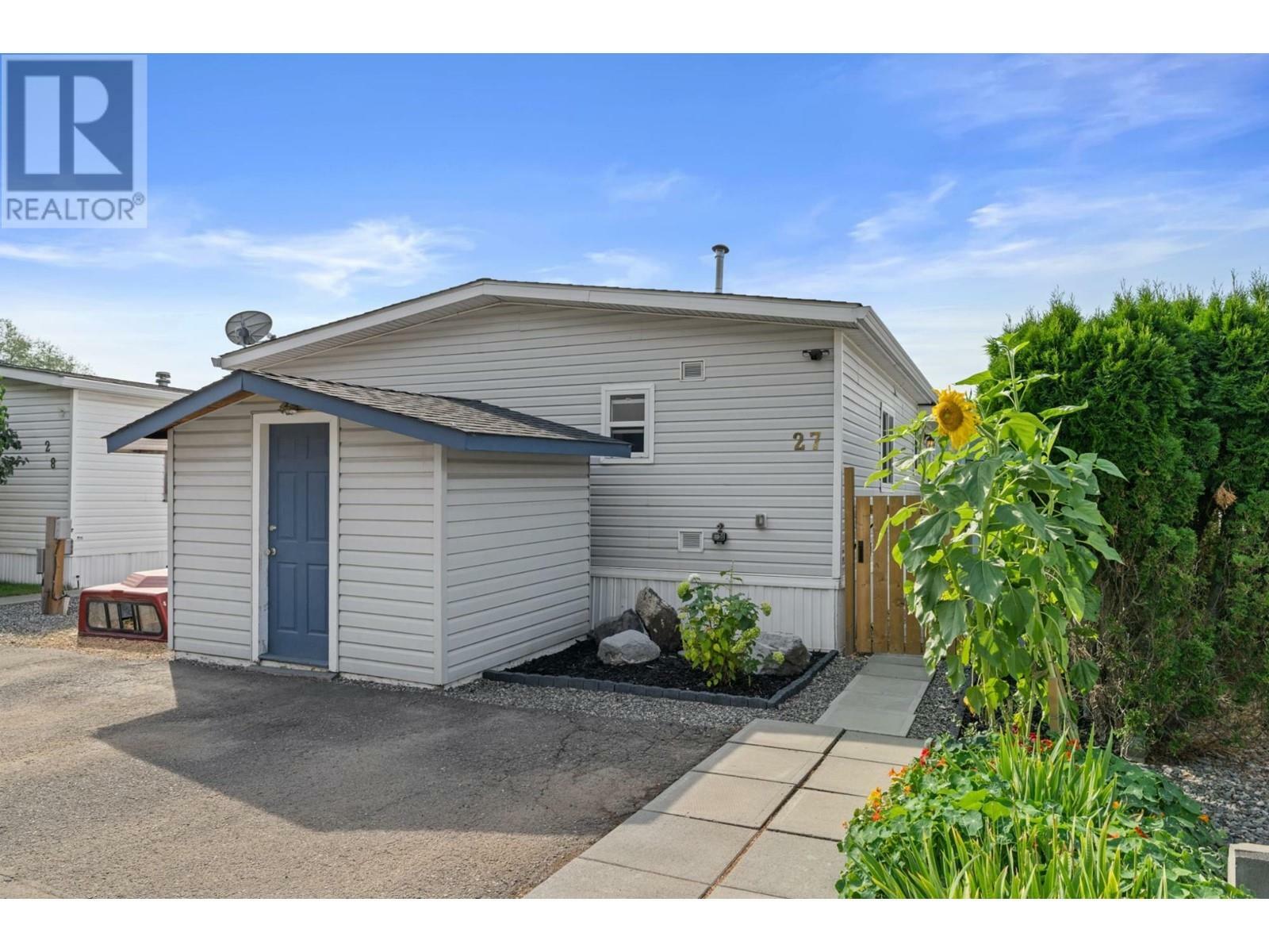 Property Photo: 3099 Shuswap E Road 27 BC V2H 1T7