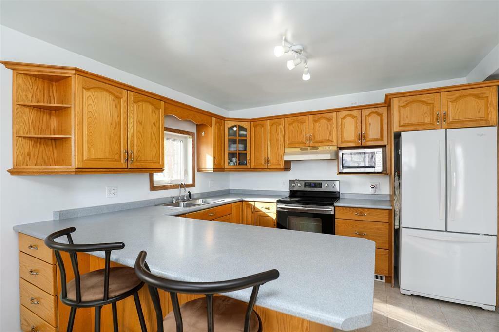 Property Photo:  410 Rockwood Street  MB R5G 1Z9 