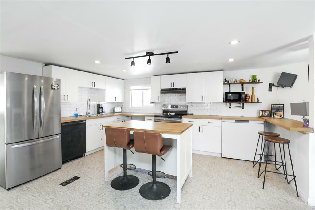 Property Photo: 9 Aspen Five Drive MB R5G 0M4
