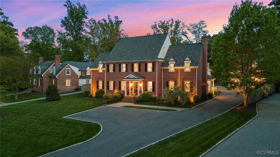 Property Photo: 7007 Lakewood Drive VA 23229