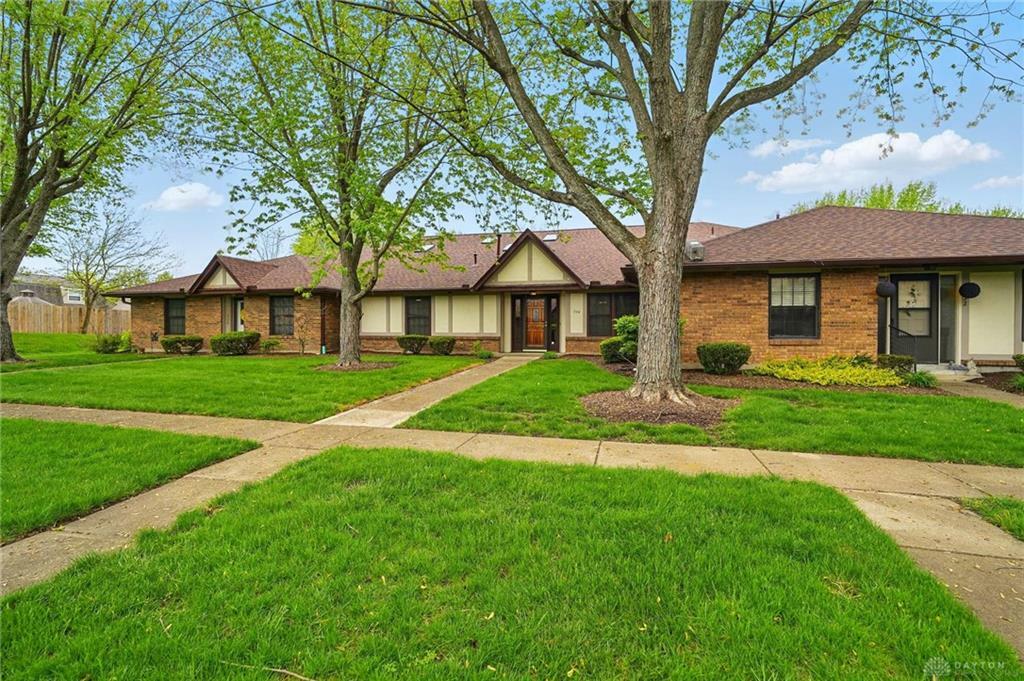 Property Photo: 734 Pine Needles Drive OH 45458