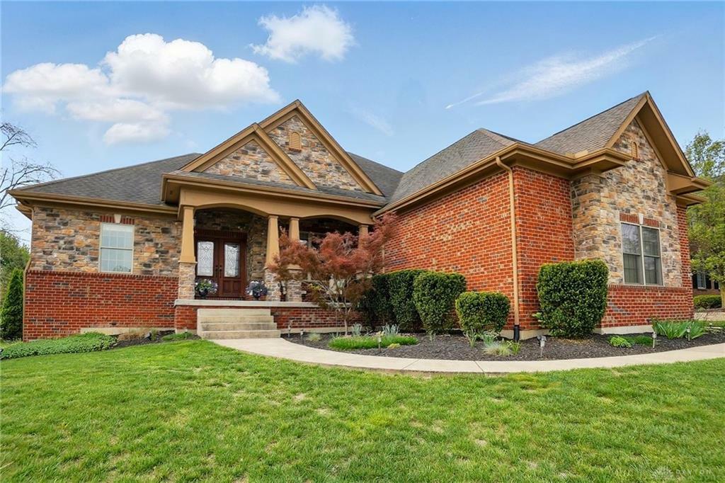 Property Photo: 2611 Patrick Henry Drive OH 45434