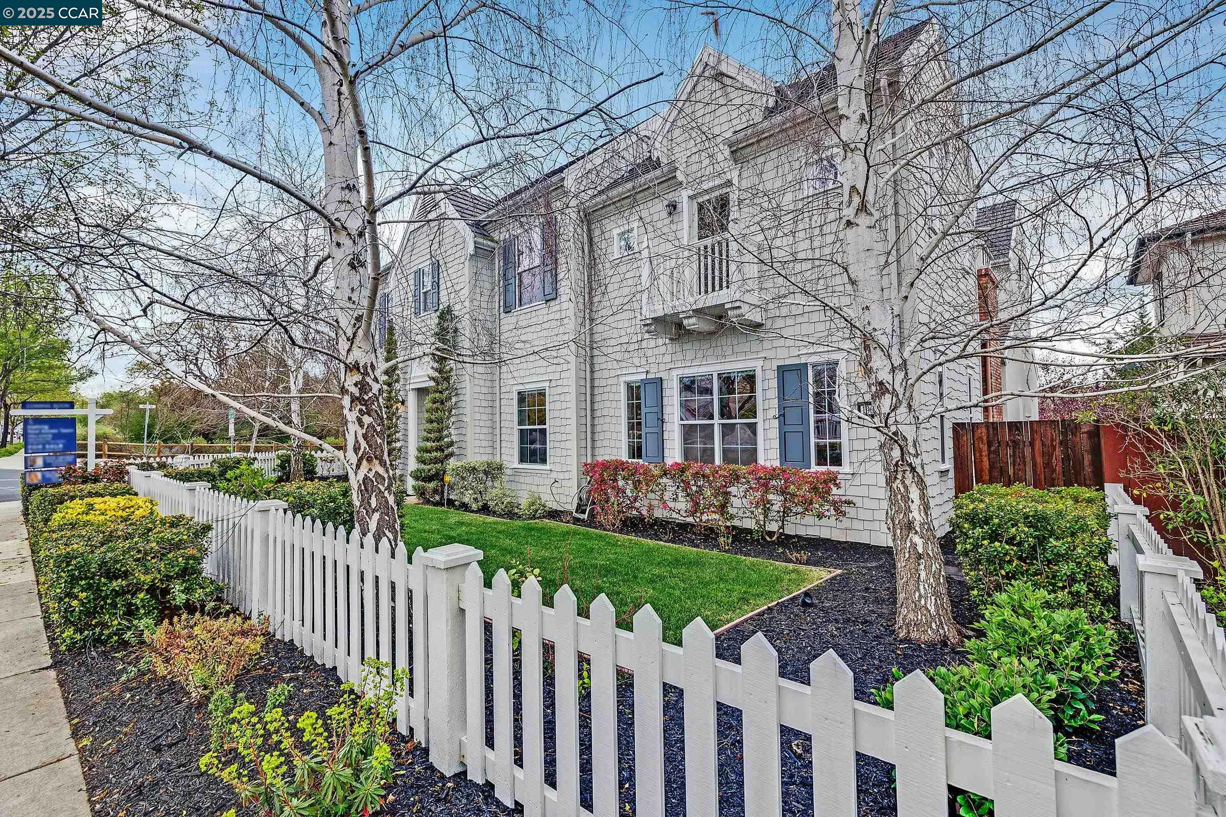 Property Photo: 1966 Casablanca St CA 94506