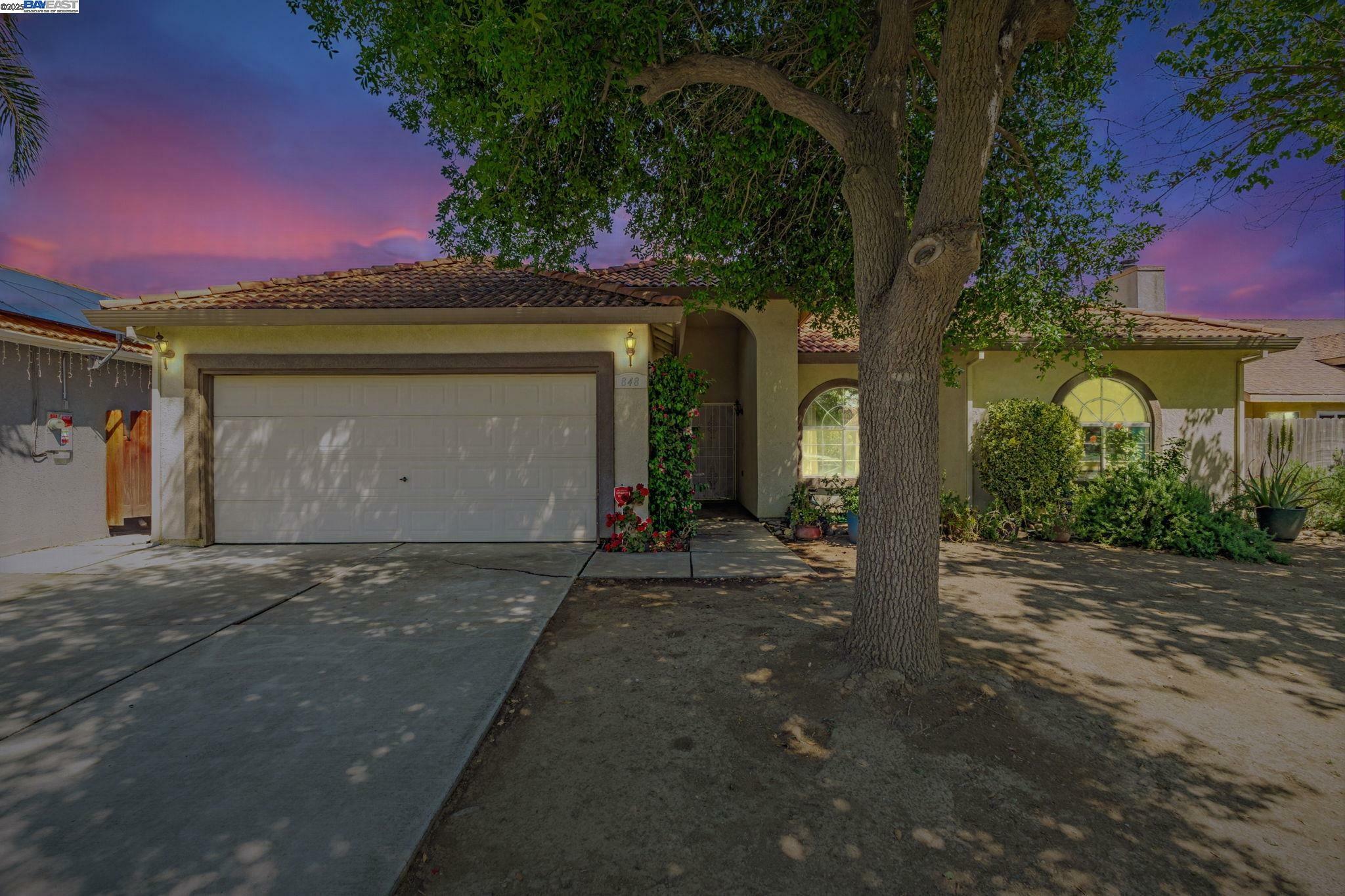 848 La Cresta Ct  Los Banos CA 93635 photo