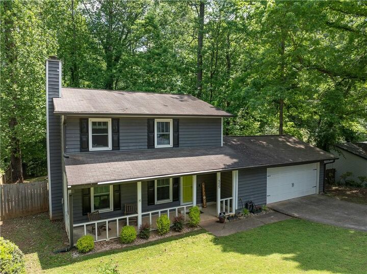Property Photo: 555 Creekwood Crossing GA 30076