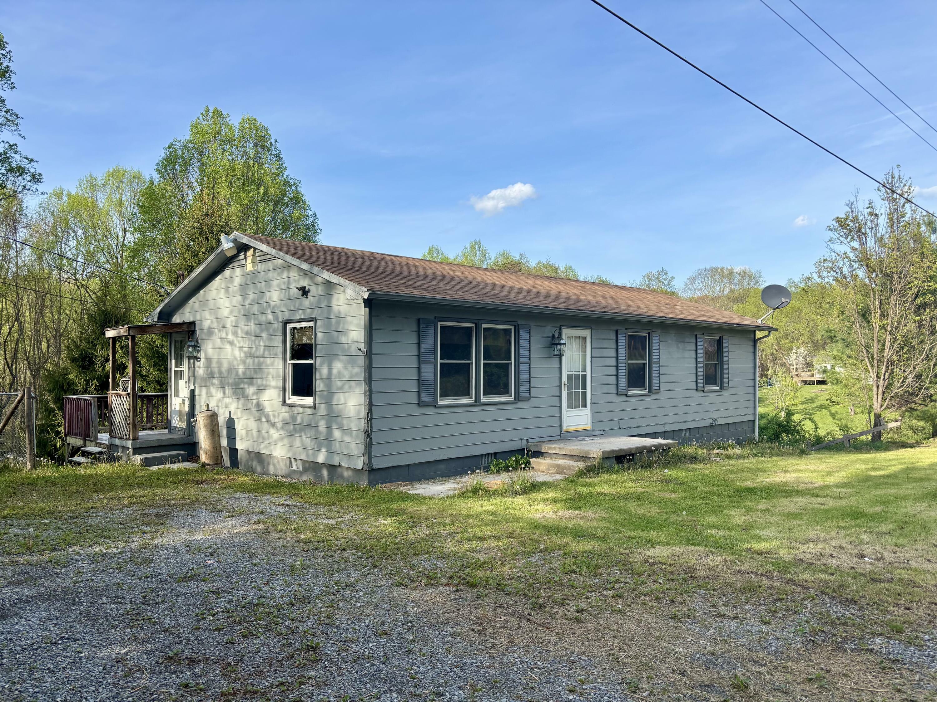 Property Photo: 3060 Nettie-Fenwick Rd WV 26202
