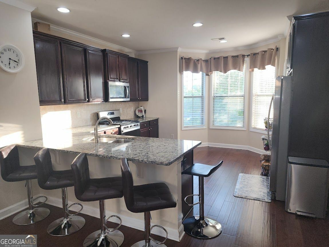 Property Photo: 10650 Allon Cove 137 GA 30022