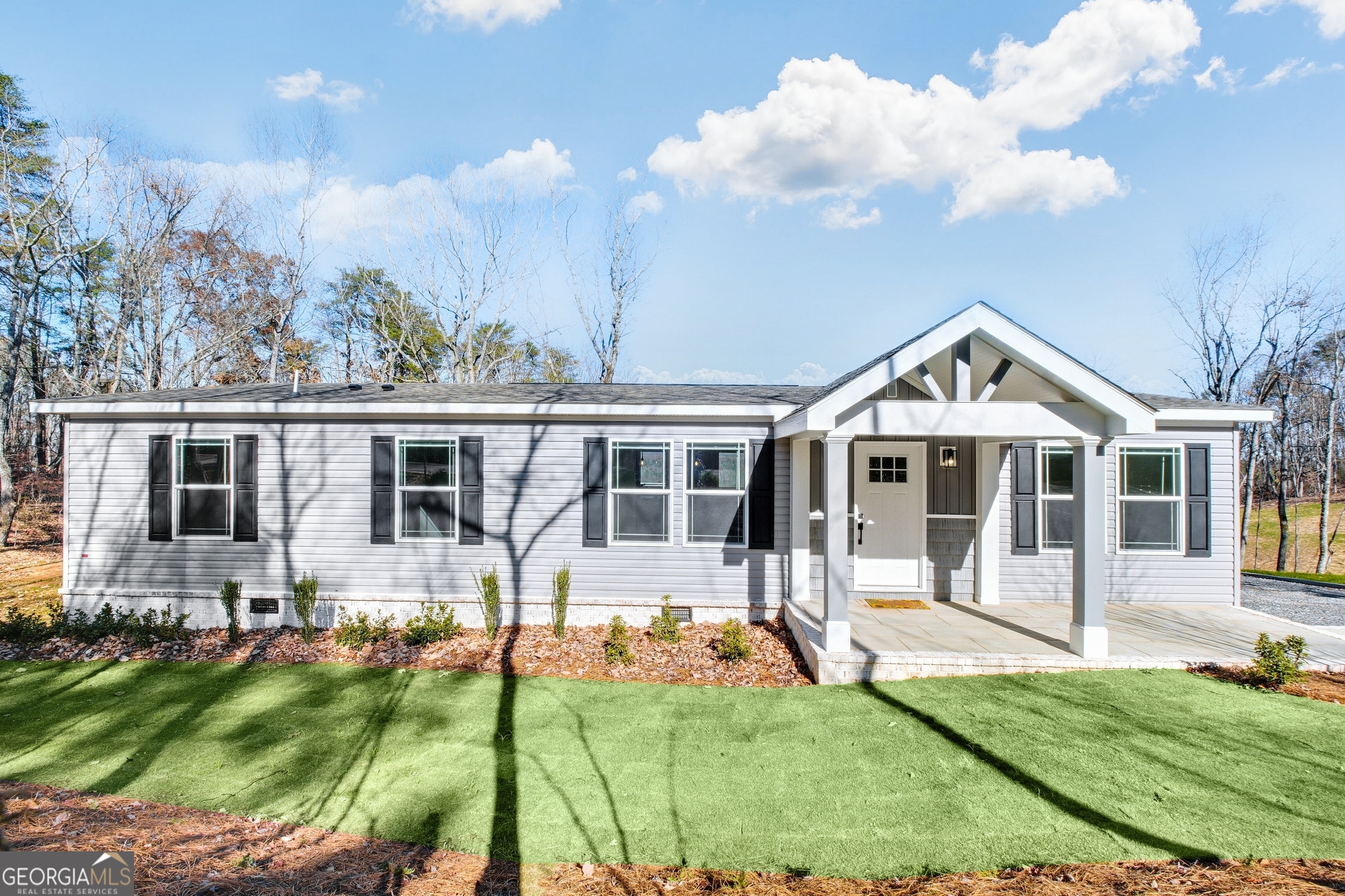 Property Photo: 350 Pea Ridge Road GA 30107