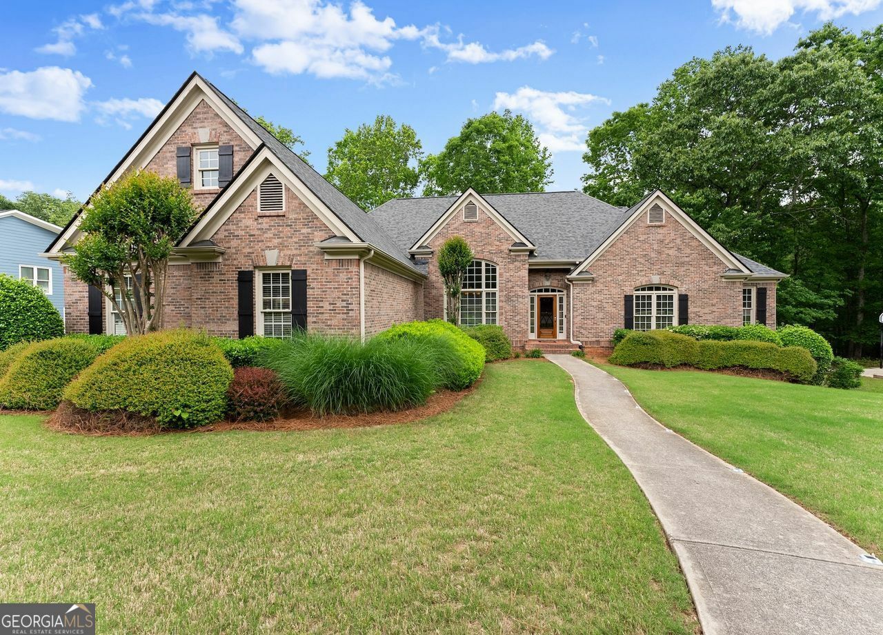 Property Photo: 6548 Gaines Ferry Road GA 30542