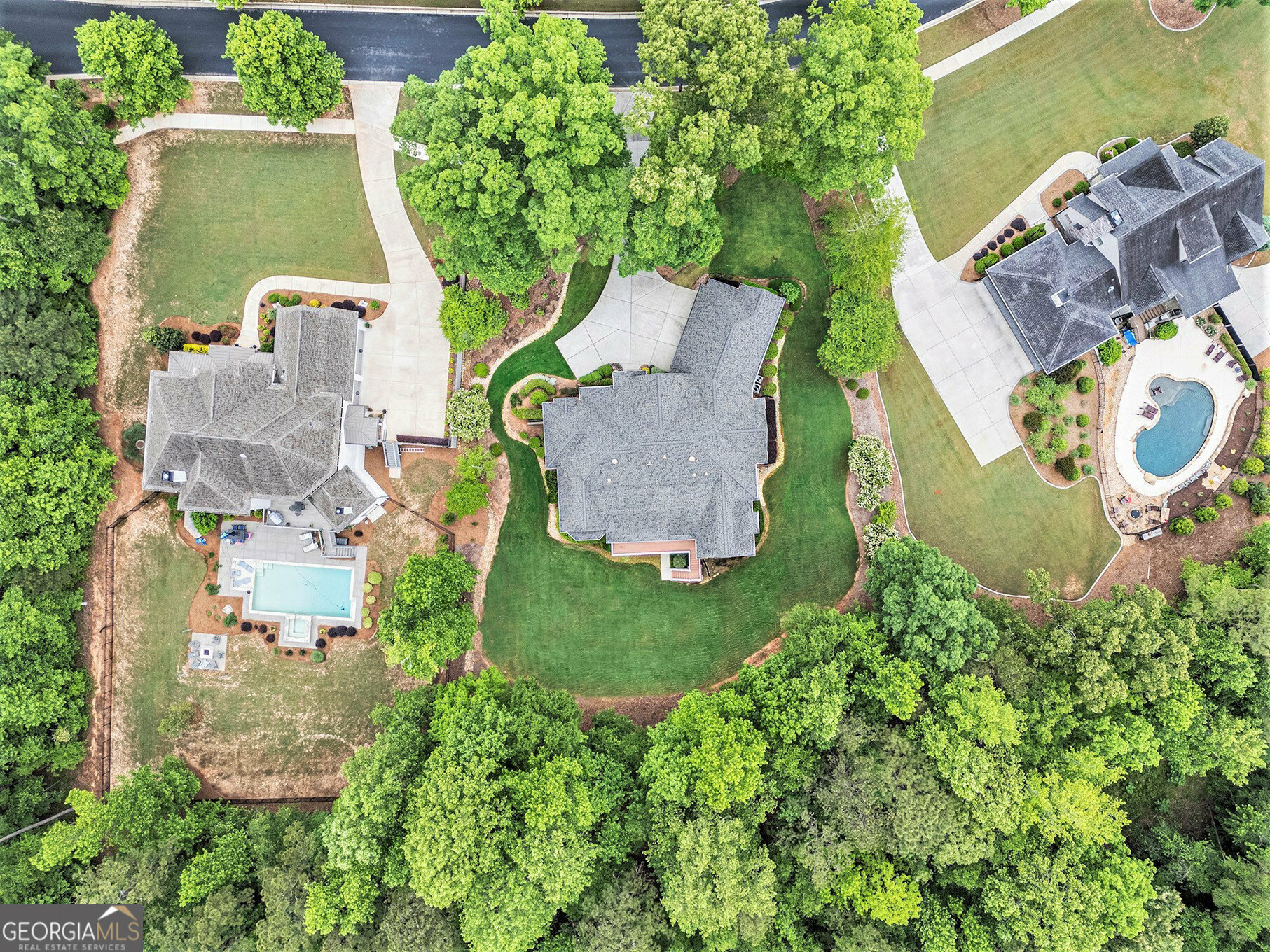 Property Photo: 115 Edgewood Parkway GA 30215