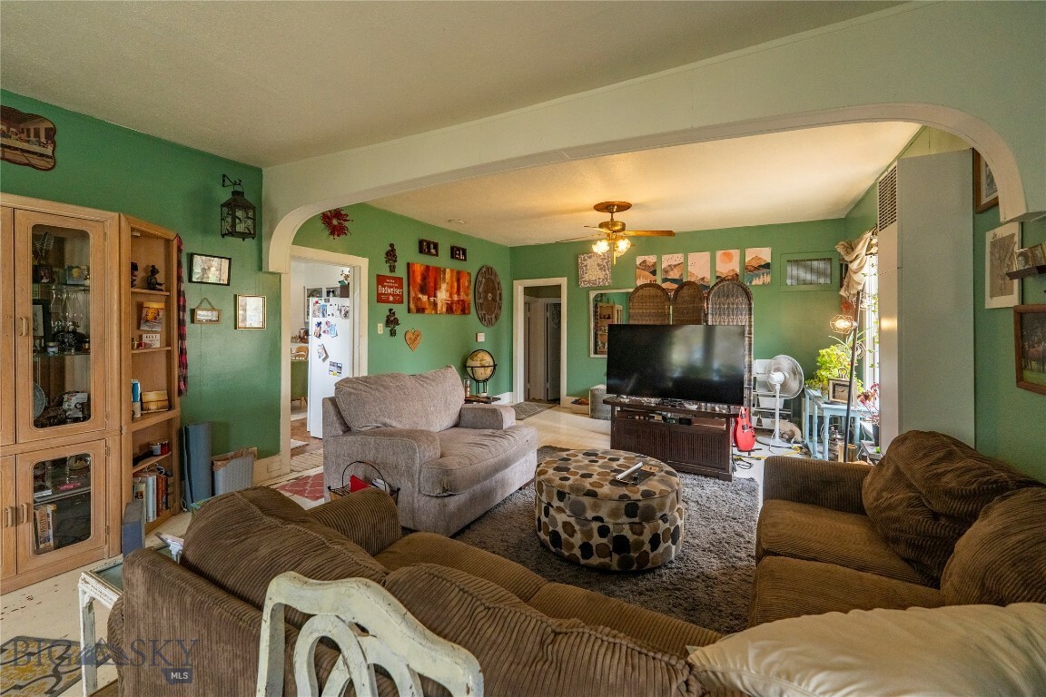 Property Photo: 124 S M Street MT 59047