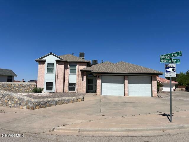 Property Photo: 1427 Rebecca Ann Drive TX 79936
