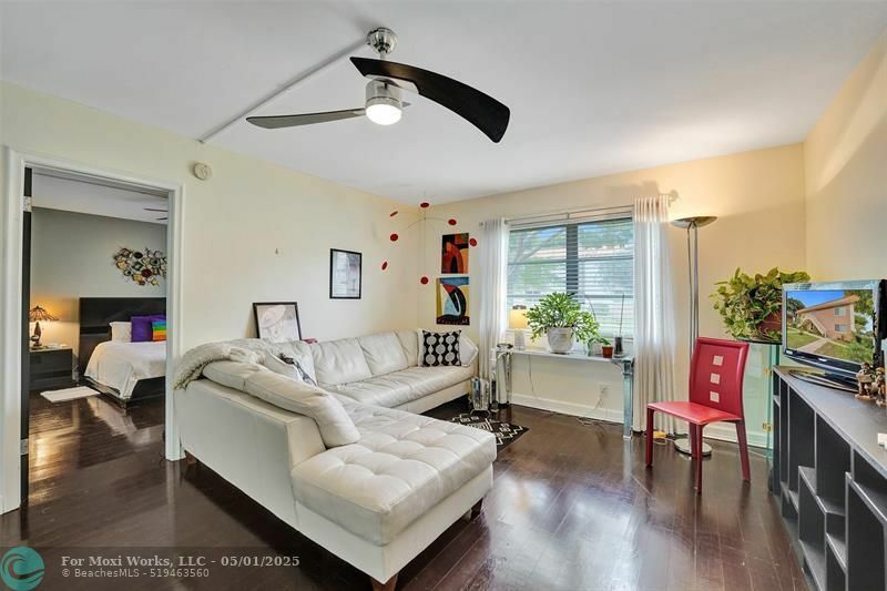 Property Photo: 1950 N Andrews Ave 103D FL 33311