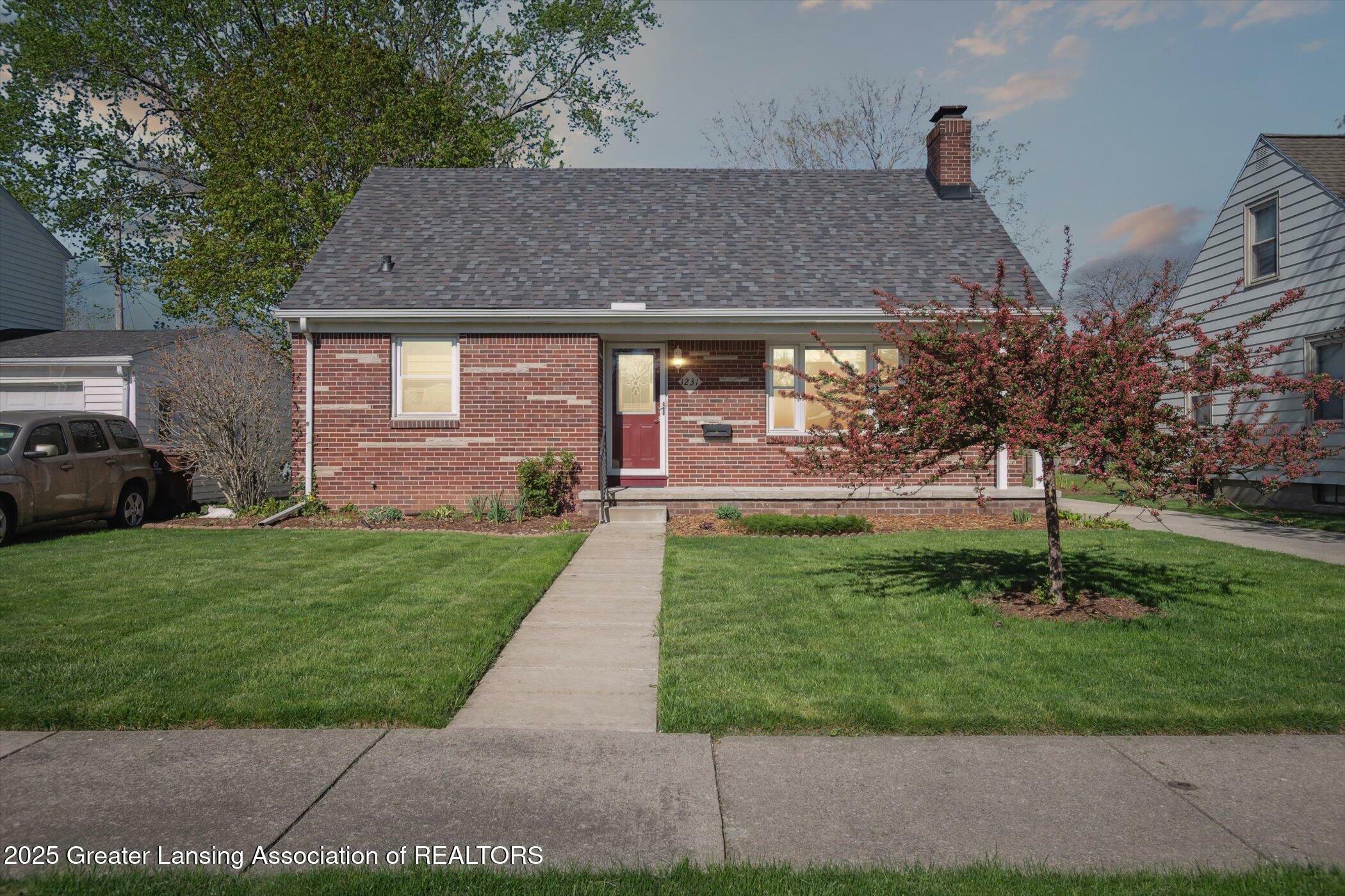 Property Photo: 1231 N Hayford Avenue MI 48912
