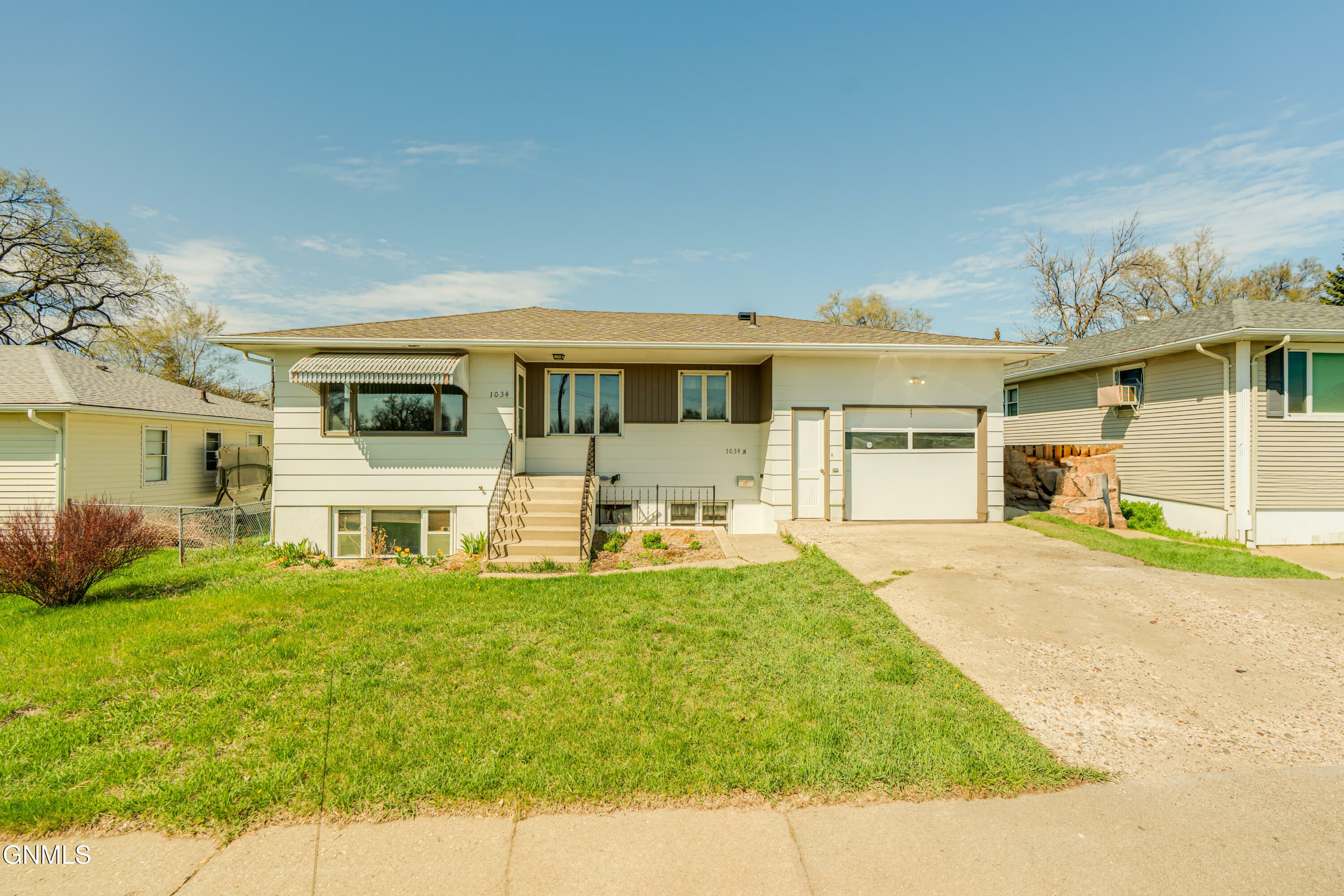 1034 Summit Boulevard  Bismarck ND 58504 photo