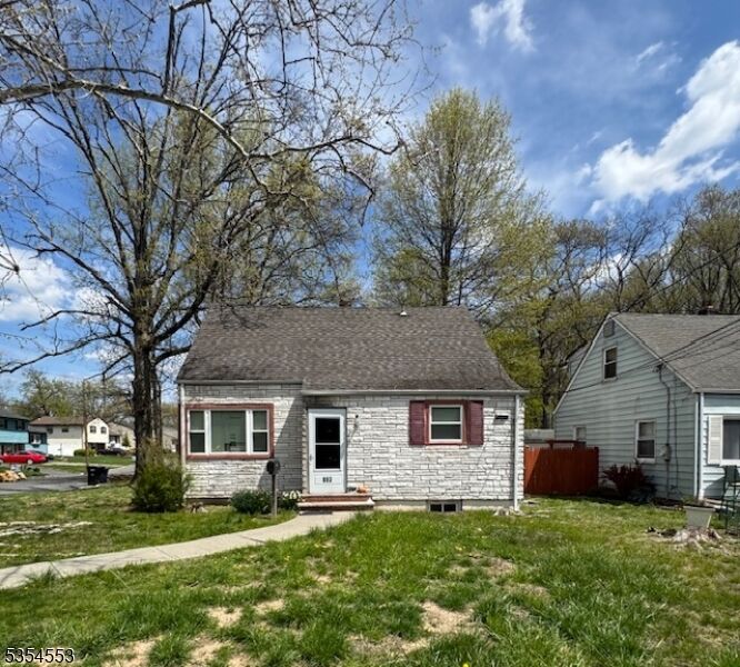 Property Photo: 881 Sterling St NJ 07062