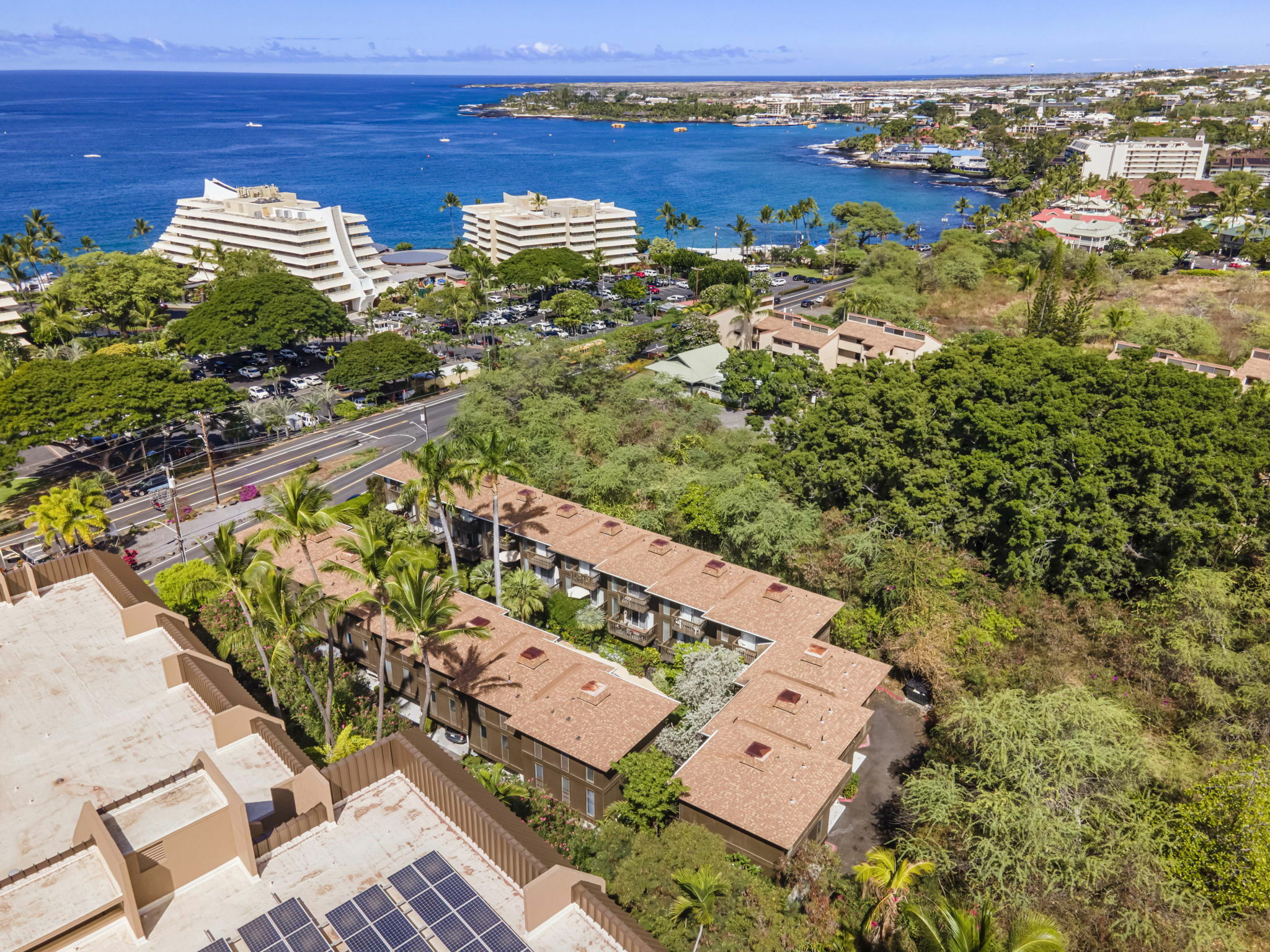 Property Photo: 75-5855 Walua Rd 15 HI 96740
