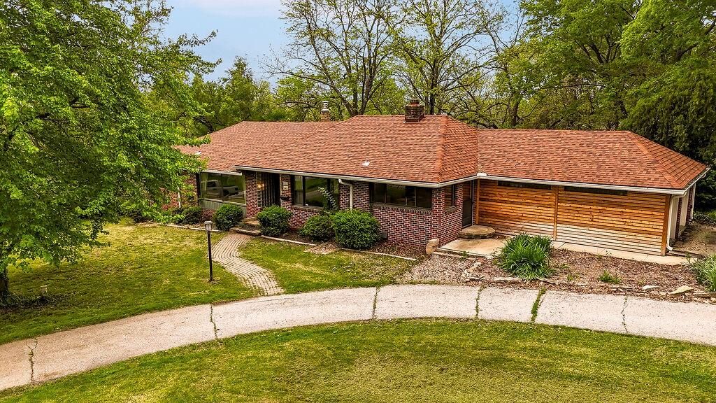 Property Photo:  221 E 97th Street  MO 64114 