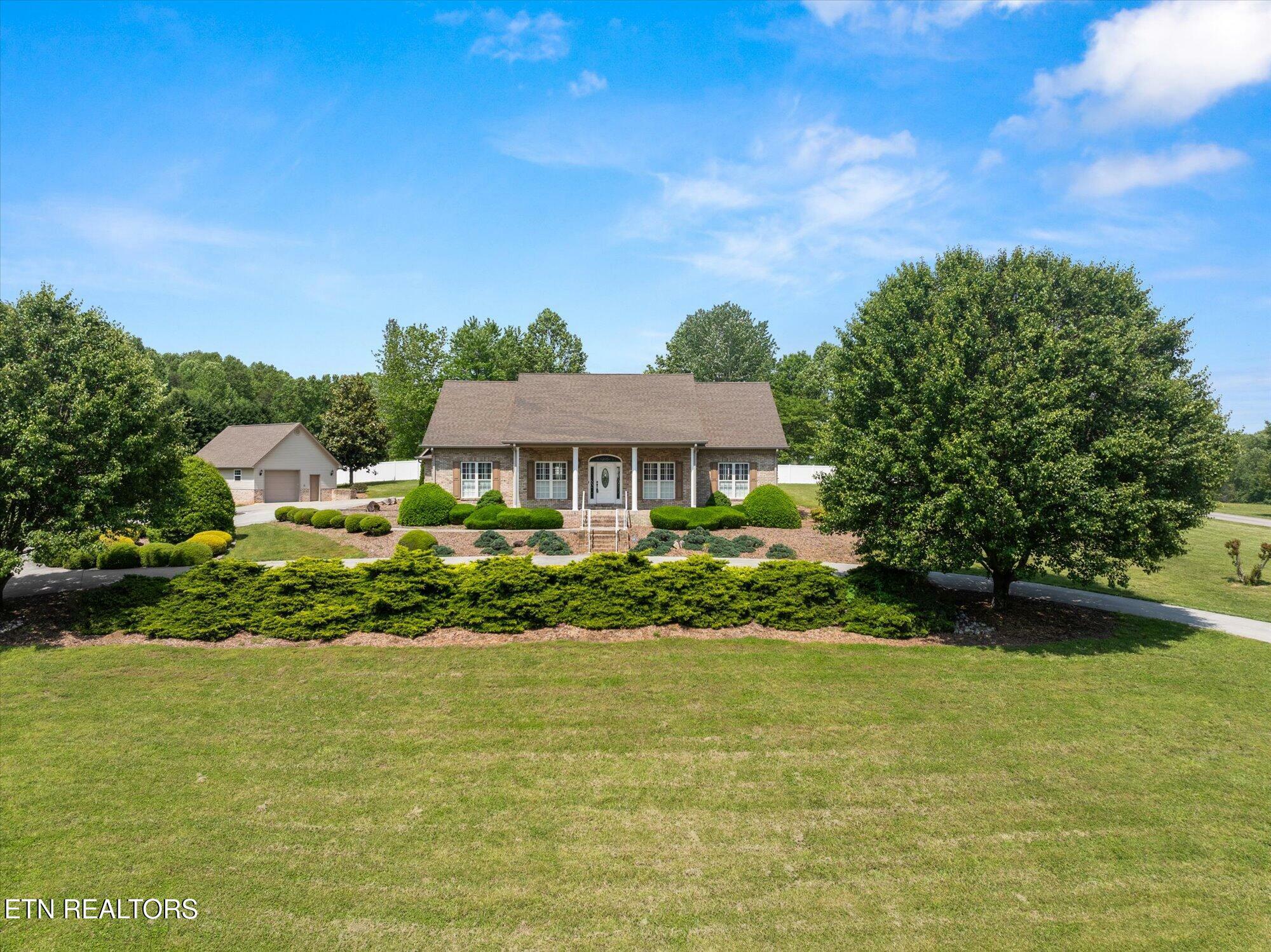 Property Photo: 418 County Road 264 TN 37826
