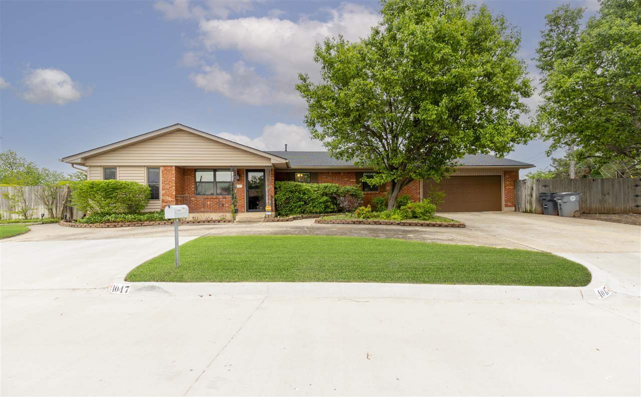 Property Photo:  4047 SE Bedford Dr  OK 73501 