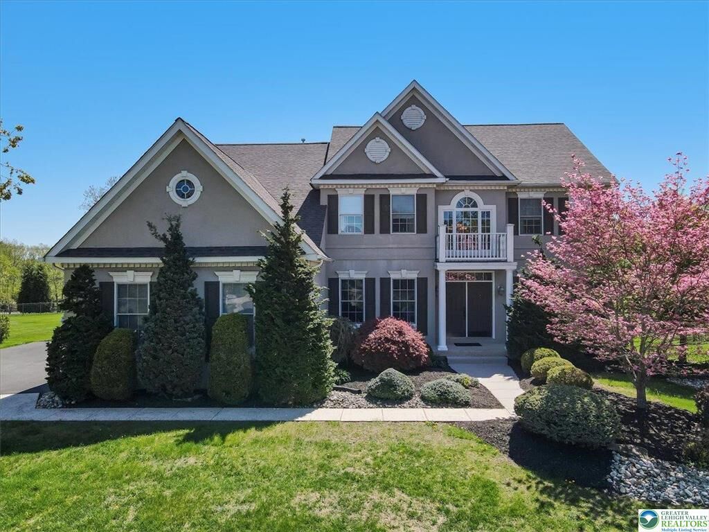 Property Photo: 3370 Courtney Drive PA 18034